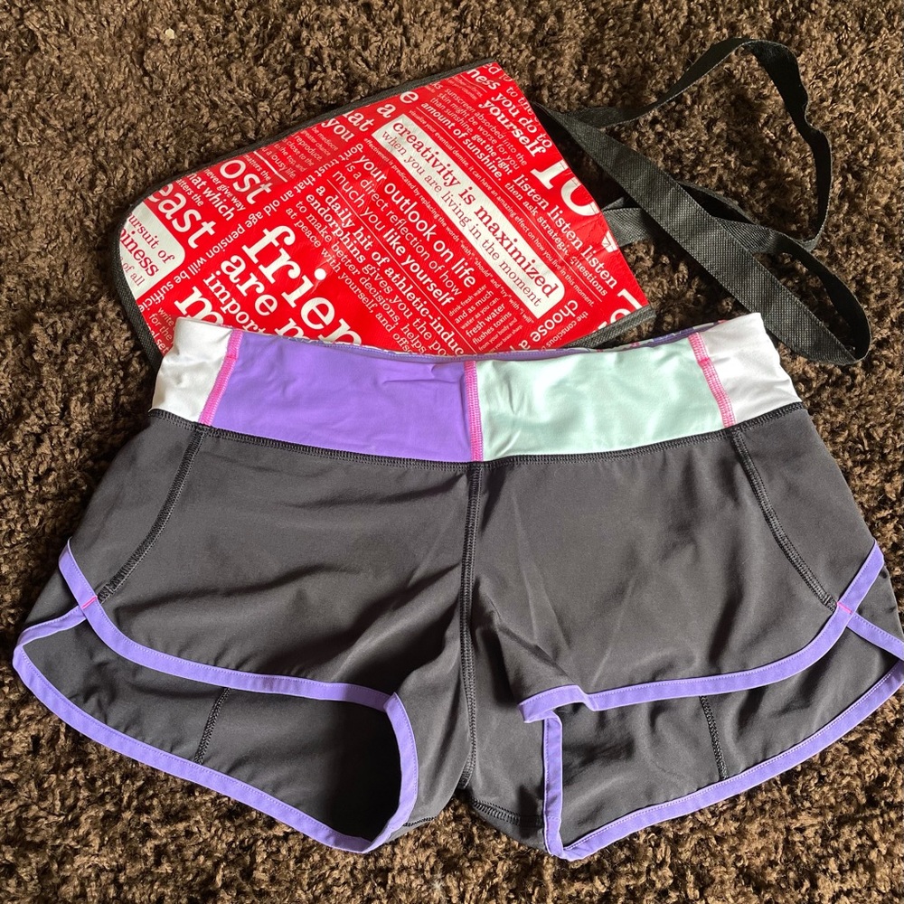 Lululemon Athletica Speed Up Shorts 2.5” Size 6